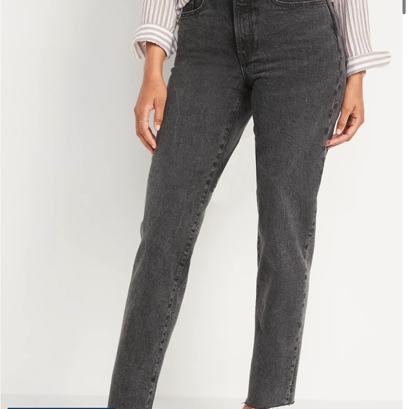 Old Navy High Waisted OG Loose Gray Cut off Jeans - Picture 5 of 5